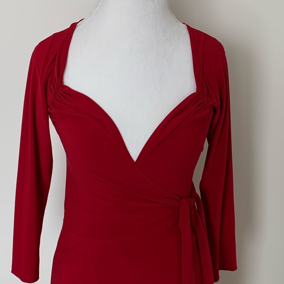 Norma Kamali red wrap dress with sweetheart neck - Picture 2 of 5